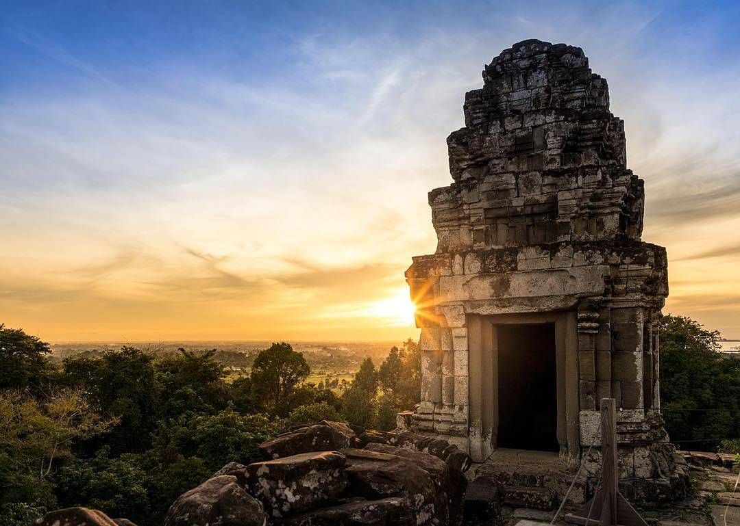 1-Day Angkor Wat Sunset Experience